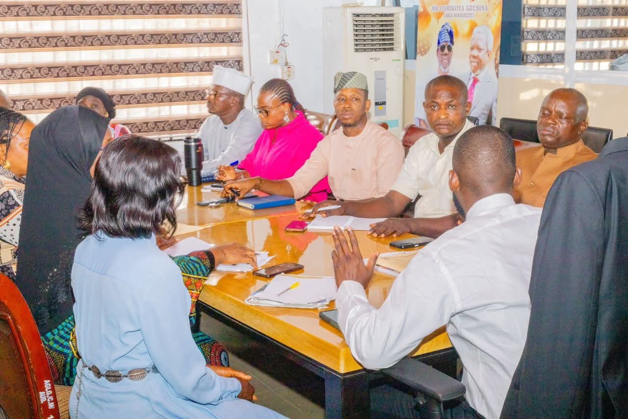 Strategic Direction at the Weekly Management Meeting